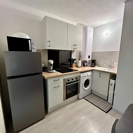 1 - A 5 Minutes Appartement *