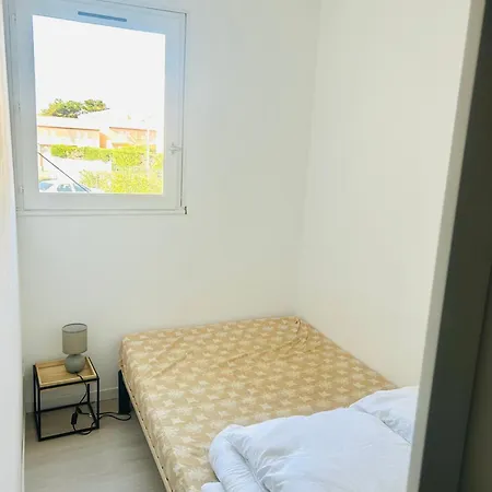 1 - A 5 Minutes * Agde