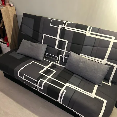 Apartment 1 - A 5 Minutes *